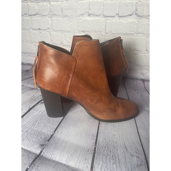 Bata Ankle Boots Women's 40 / 8.5 Brown Leather Distressed Zip Block Heel Bootie - Picture 5 of 9